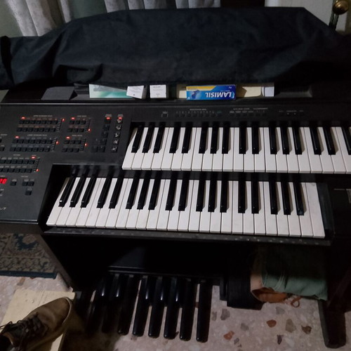 Yamaha Electone EL 7 keyboard like new