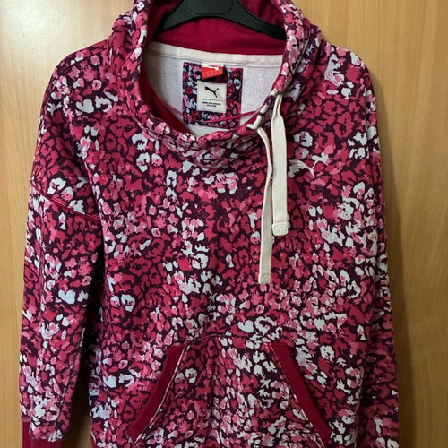 Puma sweatshirt like new, colorful, collectible, size S