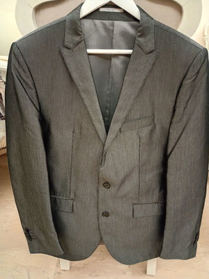 Men's Grey Pinstripe Suit Like New Size L