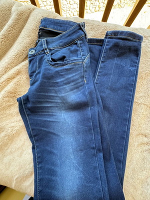 Τζιν παντελόνια Benetton σε άριστη κατάσταση, μέγεθος S, μπλε, 2 τεμάχια