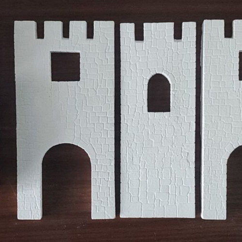 Ruined Medieval Castle 1 1/35 scale new, synthetic plaster and resin