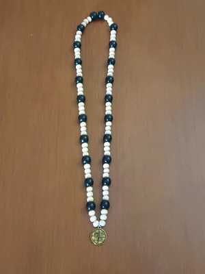 Necklace with Konstantinato and wooden beads new, elastic