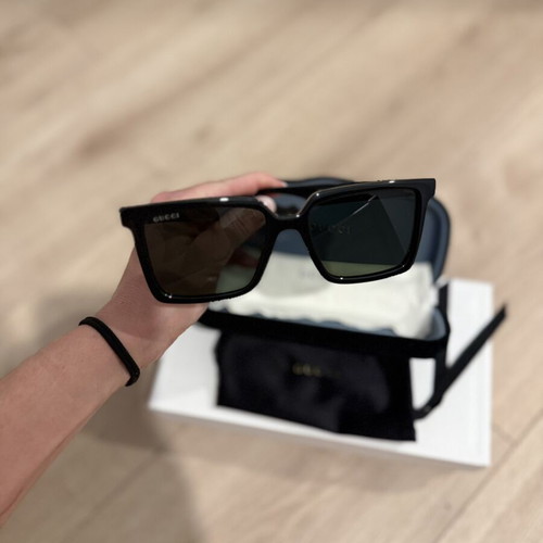 Gucci GG1540S unisex sunglasses, black