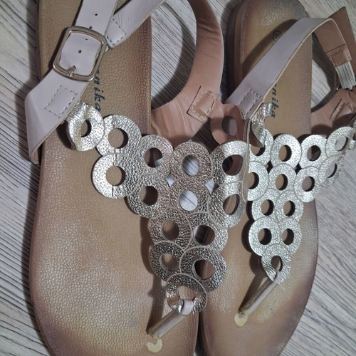 Mannika flat sandals gold used