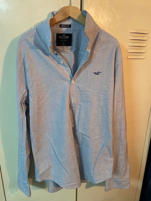 Hollister shirt new, size M