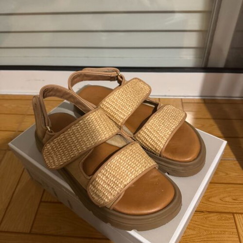 Tamaris sandals new brown and gold, size 40