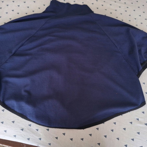 Cape used blue