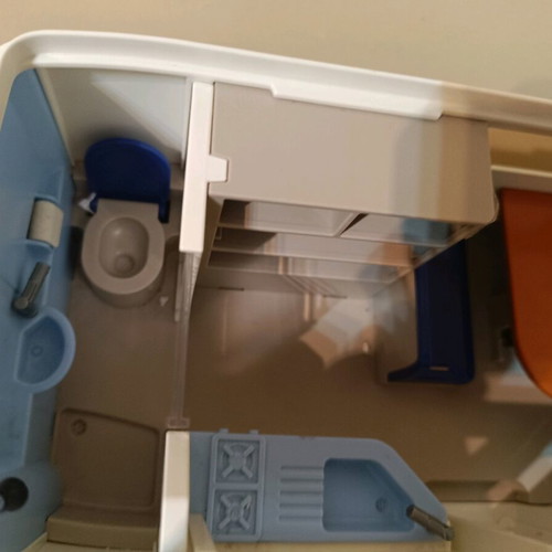Playmobil camper used missing front lights