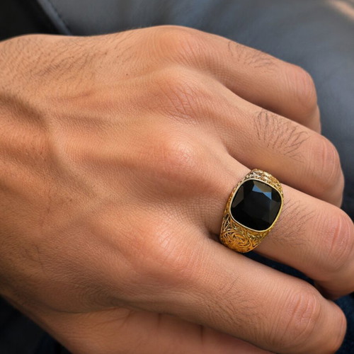 Signet ring gold with black stone vintage style