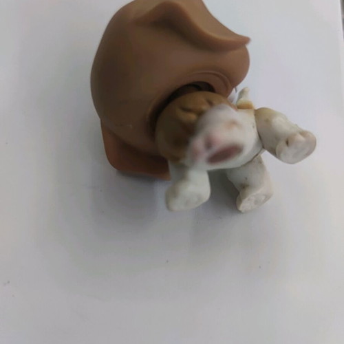 Saint Bernard dog Petshop like new with pink magnet