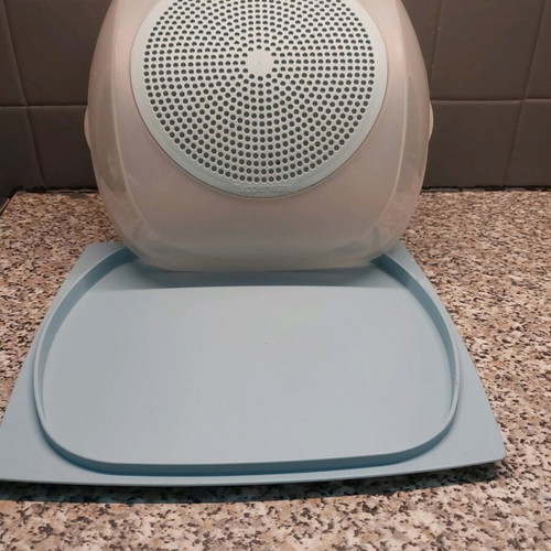 Tupperware cheese container large like new