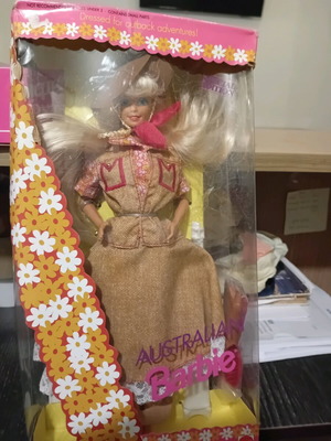 Barbie DOTW Australia new in excellent condition
