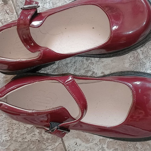 Mary Jane burgundy ballerinas like new, size 37