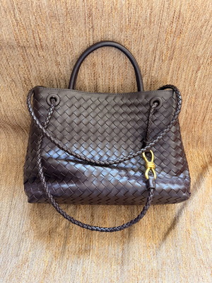 Knitted bag like new, brown handbag