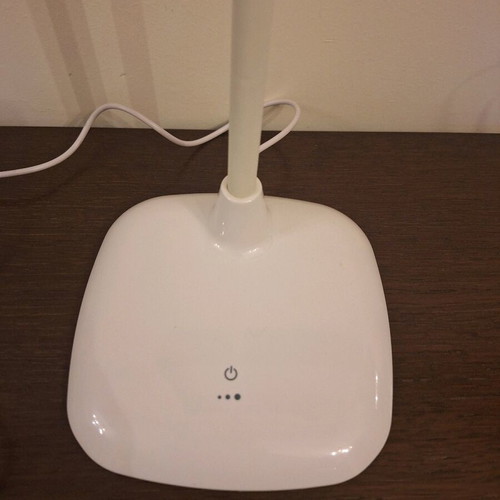 LED desk lamp like new with flexible arm and USB
