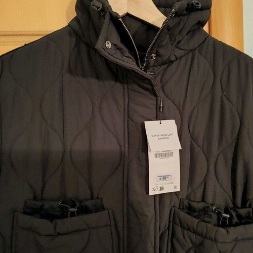 Zara women's vest new, size M, black