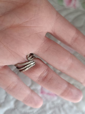 Handmade ring with adjustable closure, like new, gold and silver