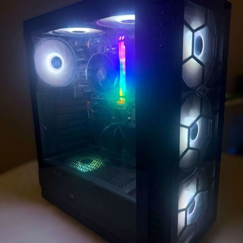 Gaming PC with Ryzen 5 5600G, 32GB RAM, SSD 512GB, Radeon Vega 7