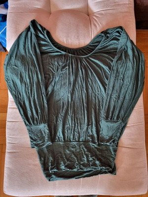 Cypress long-sleeve blouse like new, sizes M/L