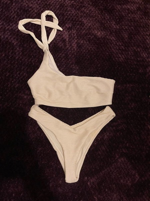 Μαγιό με χρυσές ραφές μεταχειρισμένο, άσπρο, μέγεθος S