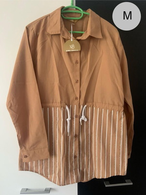 Women's shirt new, size M