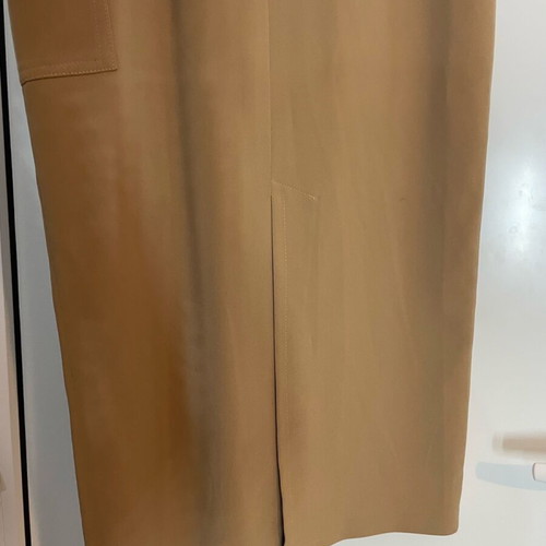 Midi skirt like new, beige, size M with pockets and zipper