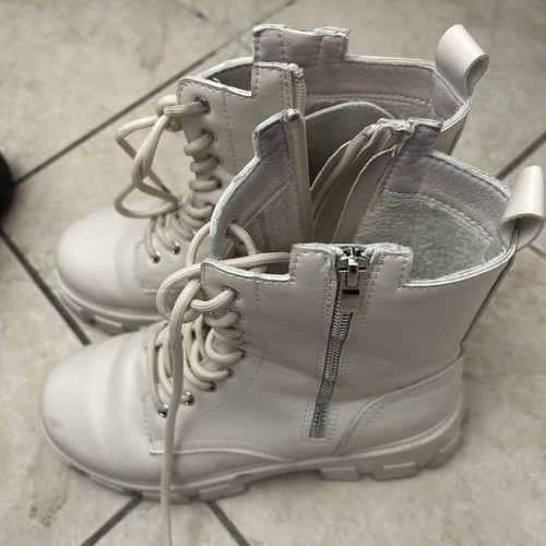 Boots size 39 new