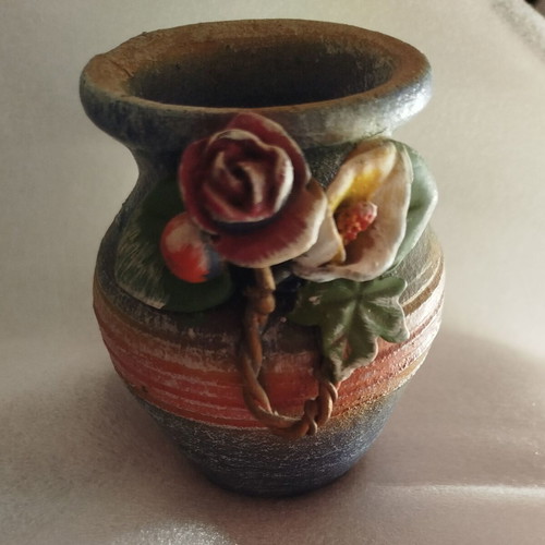 Vintage decorative small vase used, 11 centimeters