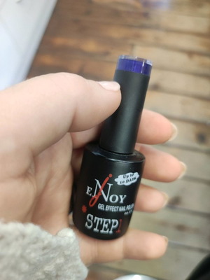 Nail polish with semi-permanent duration blue new