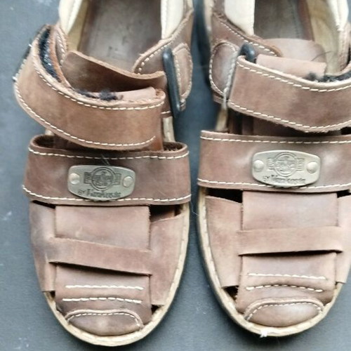 Barcode kids shoes beige like new, size 31