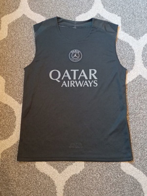 PSG sleeveless training top, size Medium