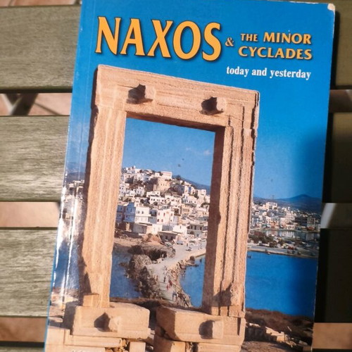 Naxos Travel Guide like new, English