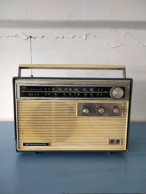 Standard all transistor Japanese radio used, functional
