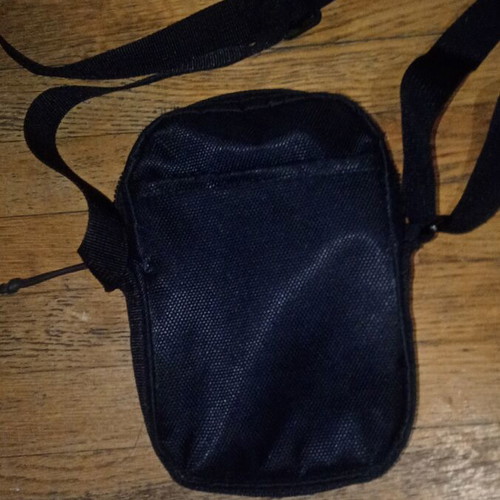 Nike Heritage Small Crossbody Bag like new, black and white