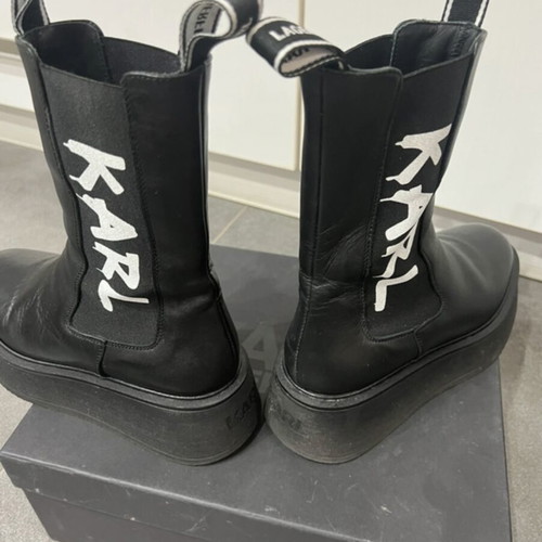 Karl Lagerfeld leather boot original calf-high like new, size 36, black
