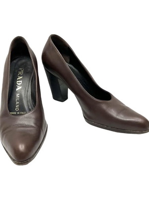 Prada κλασικές καφέ γόβες, μέγεθος 37