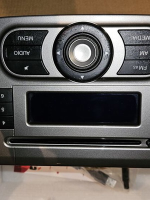 Alfa Romeo Mito radio source with CD player