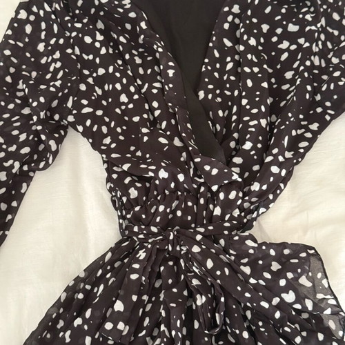 Polka Dot Dress with Belt like new, one size, black and white