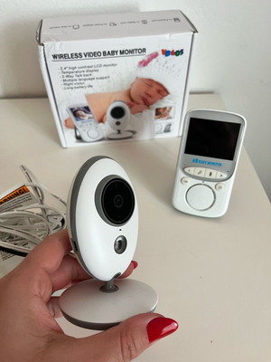 Ενδοεπικοινωνία μωρού με κάμερα και οθόνη 2.4" μεταχειρισμένη, αμφίδρομη επικοινωνία και νανουρίσματα