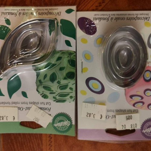 Fondant tools and materials set new