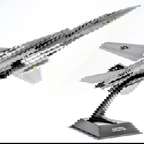 Модел на самолет F14 - TOP GUN 1/100