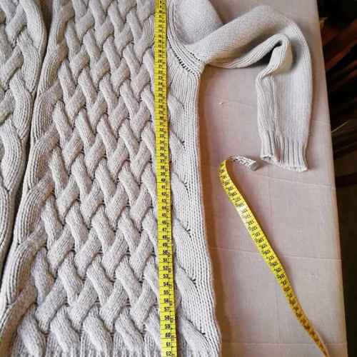 Massimo Dutti cashmere cardigan beige like new, size M
