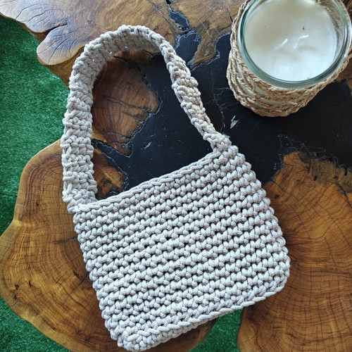 Knitted shoulder bag with macrame yarn new, beige