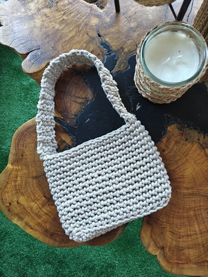 Knitted shoulder bag with macrame yarn new, beige
