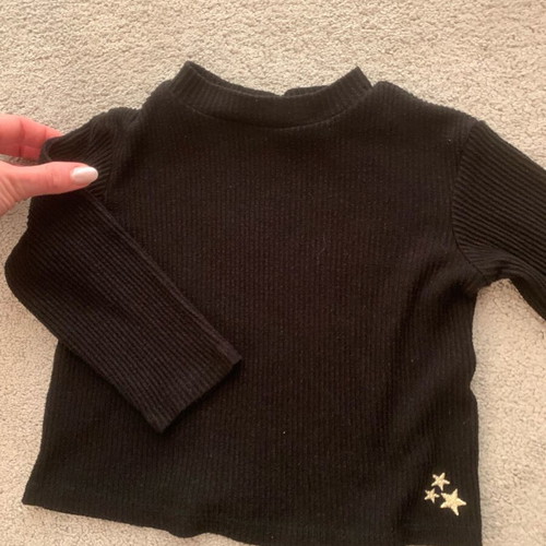Black blouse 18-24 like new