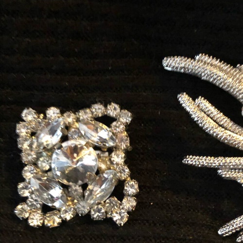 Abel & Lula pins new with strass, set of 4 pieces
