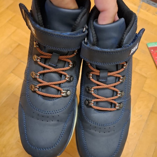 Primigi children's leather waterproof boots size 38 like new