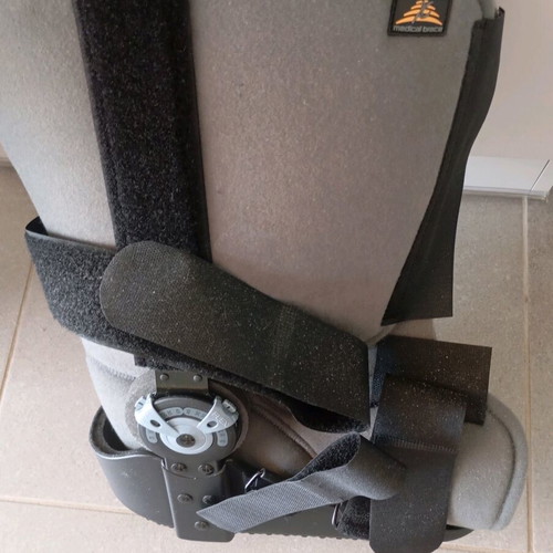 Orthopedic medical brace boot new, suitable for right and left foot