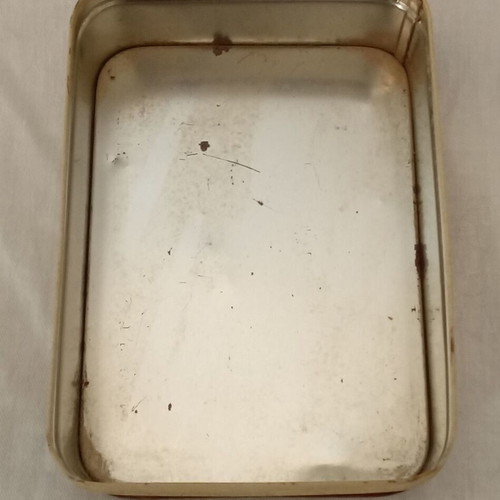 Zippo ''The Varga Girl 1935'' empty collectible metal lighter box used