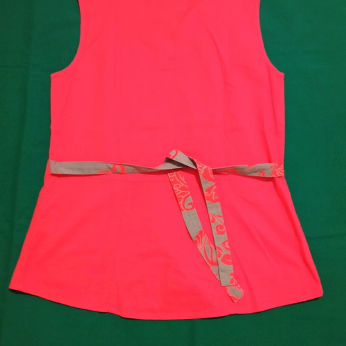 Women’s sleeveless shirt fuchsia Gouli like new